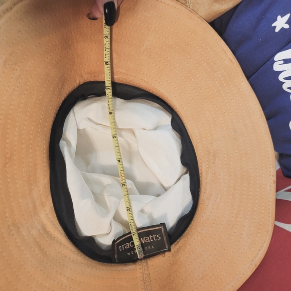 Tracy Watts New York Hat - Picture 9 of 11